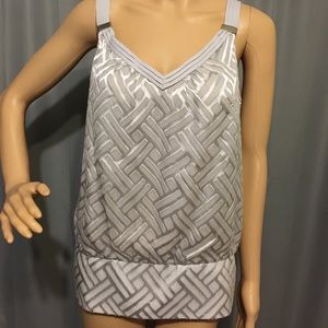 White House Black Market Grey Burnout Date Top